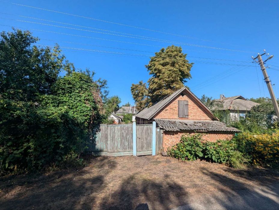 Будинок  біля міста. 380 ВОЛЬТ. Є-ВІДНОВЛЕННЯ.