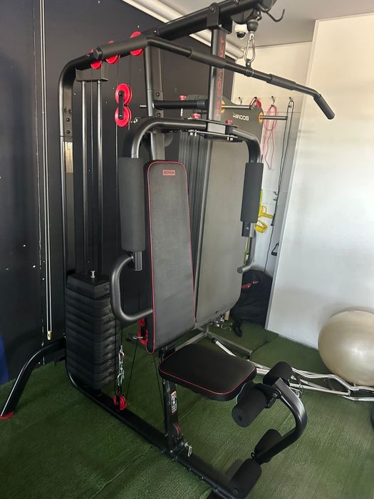 Máquinas novas de ginasio/estudio