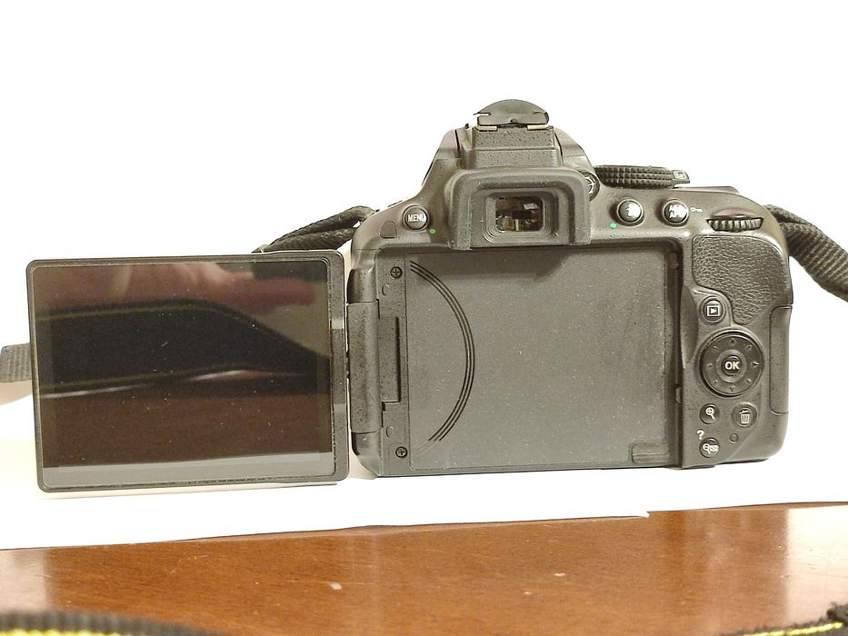 Nikon D5300,  migawka 31941, stan bardzo  dobry.