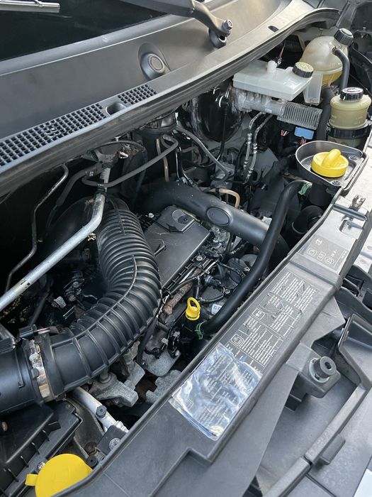 Свіжопригнаний Renault Master