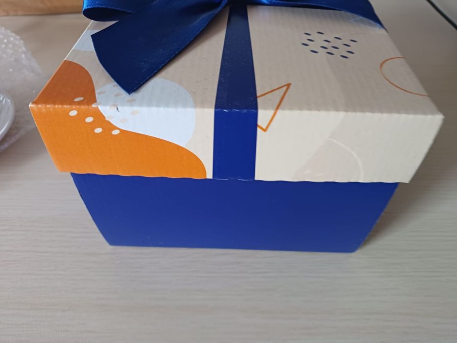 Elegancka filiżanka na spodku z ceramiczną łyżeczką Prezent Kasia