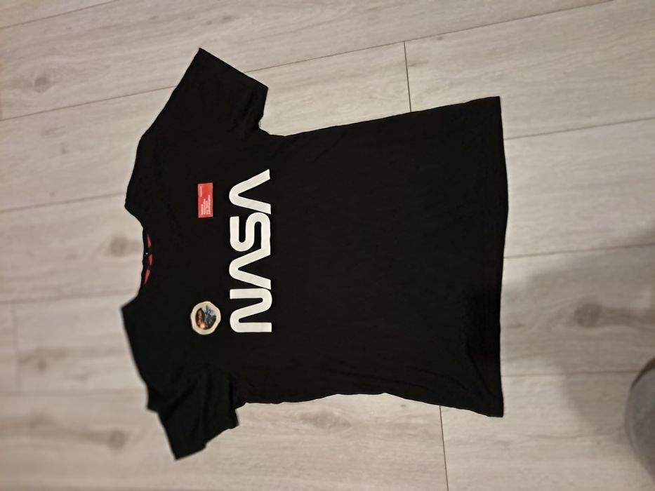 T-shirt Nasa w rozmiarze L