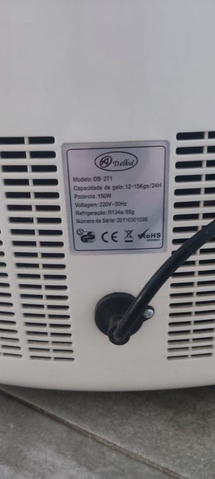 Máquina de Fazer Gelo