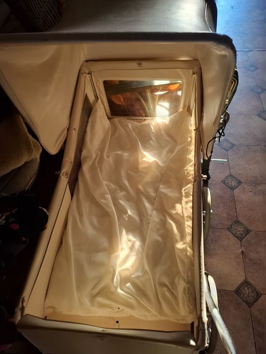 Stary wózek dla lalek lata 70-te