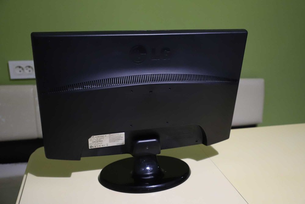 монитор lg flatron w2343t