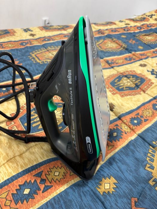 Ferro + tabua de engomar