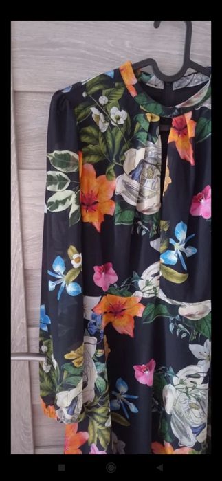 Sukienka elegancka w kwiaty Orsay