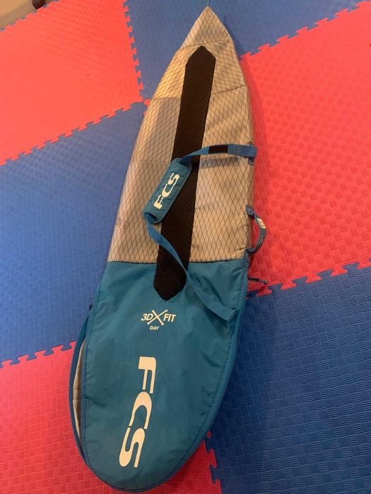 Prancha de Surf 6'0 Shapers com quilhas e capa