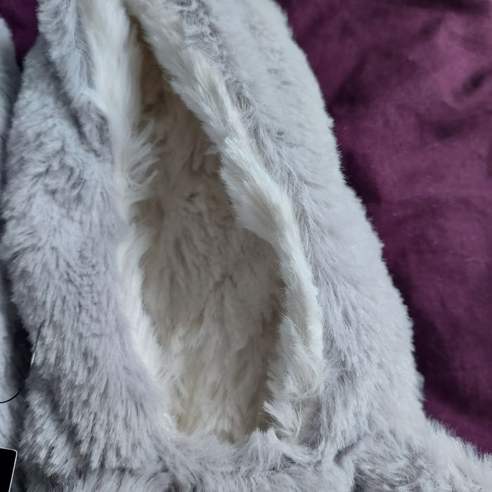 Nowe kapcie pantofle papucie 36/37