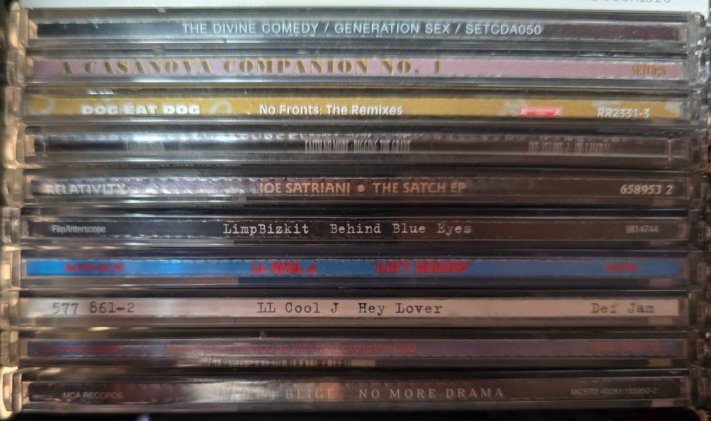 Single CD z UK różni wykonawcy.