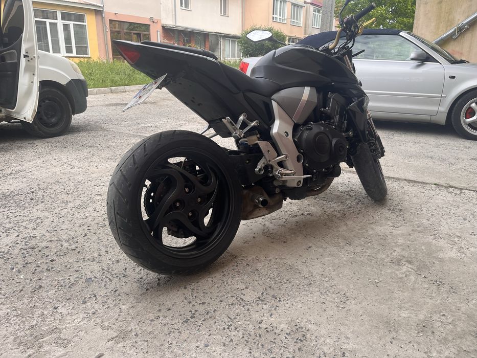 Продам Honda CB1000R