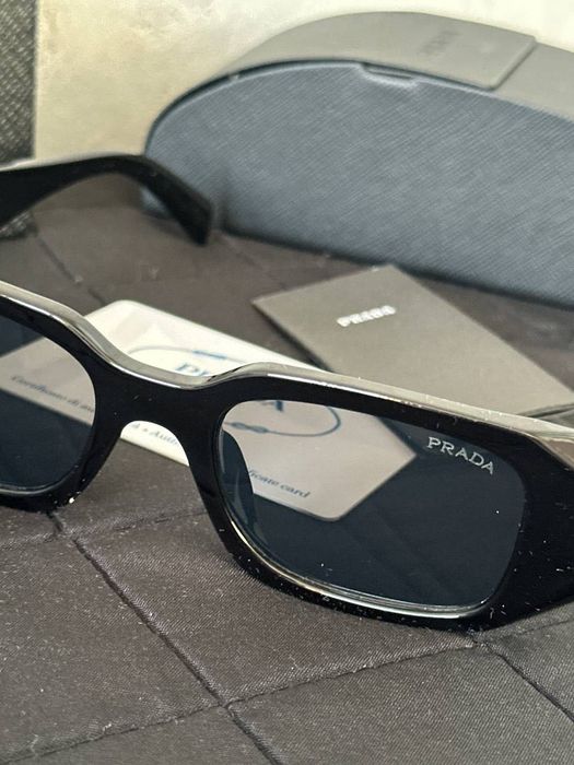 Okulary przeciwsłoneczne nowe prada