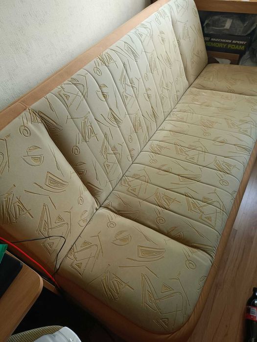Sofa / Wersalka Rozkładana 190x120 cm – Beżowa, Stan Idealny!