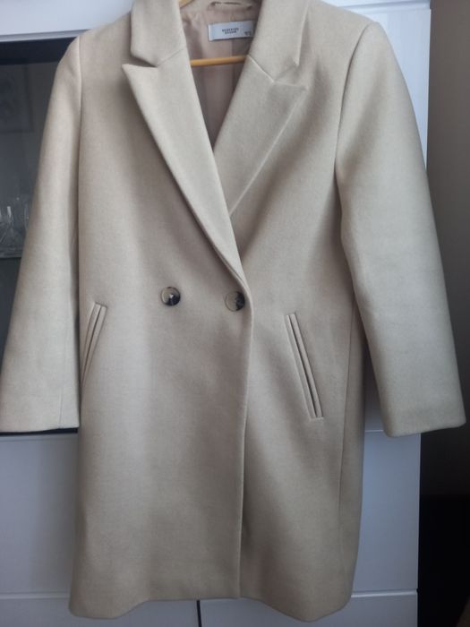 Пальто фірмове xs