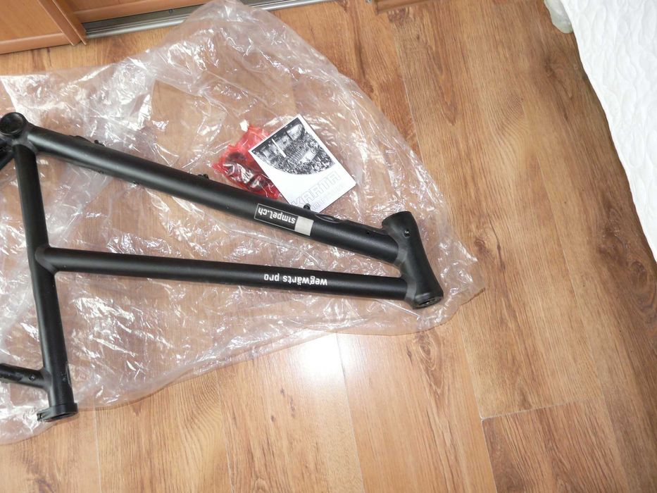 Rama Cross Simple Pro stery ,hak zacisk gwarancja Rozm 160-172 cm