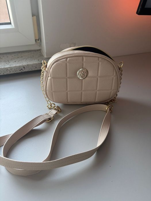 Torebka damska beżowa nowa