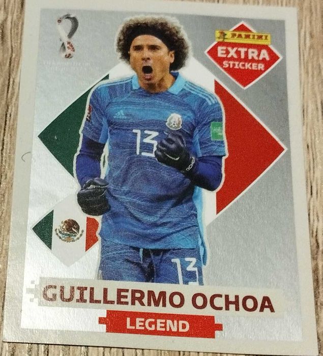 Kilian Mbappé extra sticker ouro