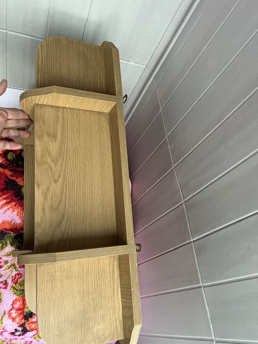 Продам навесную полочку