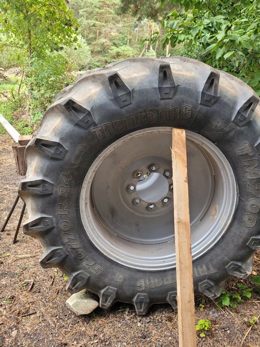 Opony 520/70 r34