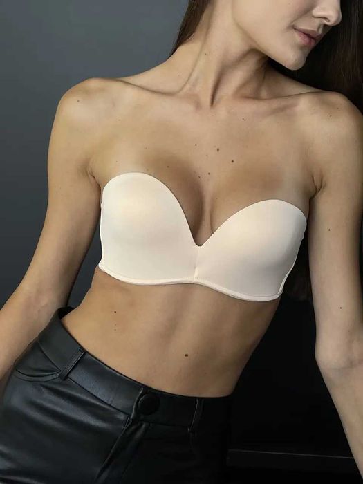 Безшовний бюстгальтер-бандо без бретелей з пуш-апом