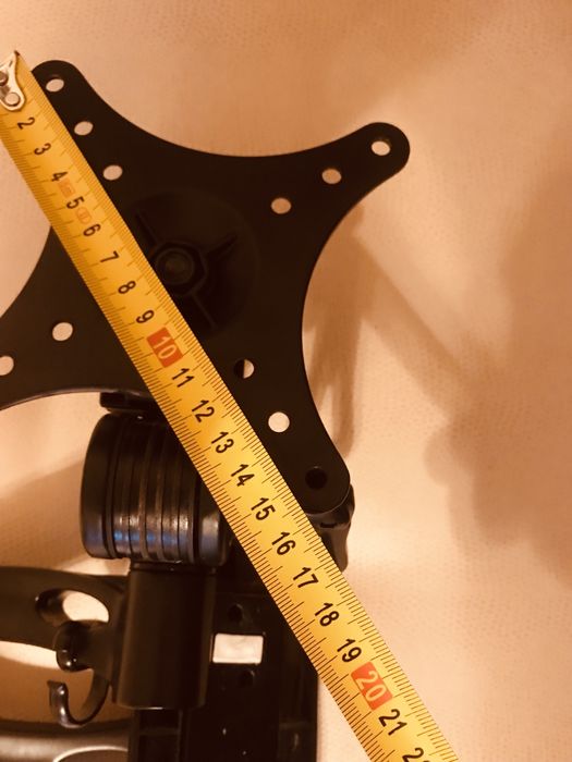 Настенное крепление телевизора