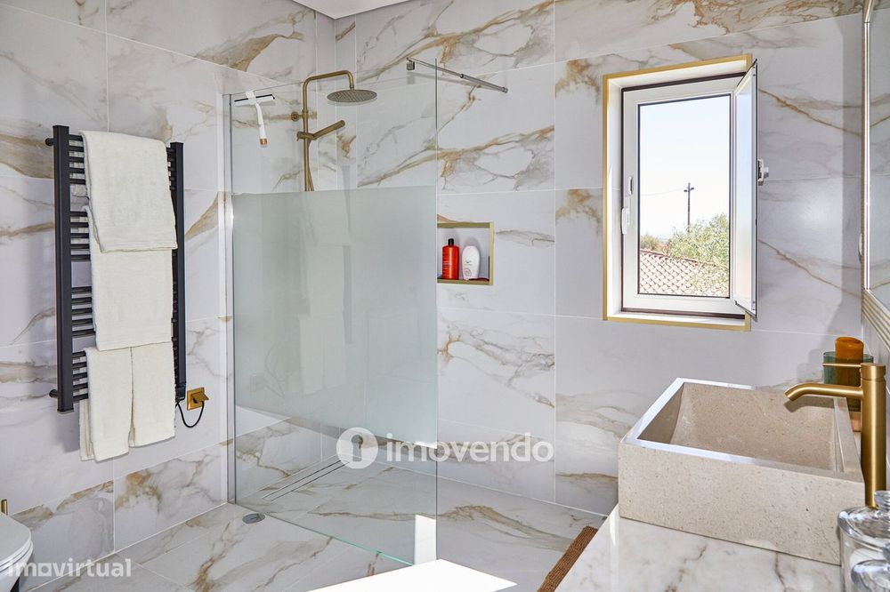 Andar de moradia T2 totalmente remodelado, em Reguengos de Monsaraz