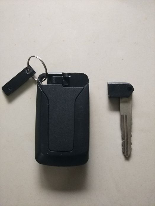 Ключ Suzuki Skywave 2007 2008 2009 2010 2011 2012 2013 2014 2015 2016г