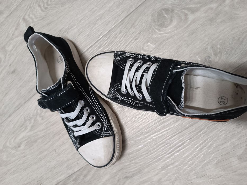 Кеди дитячі, р. 36, устілка 21.5