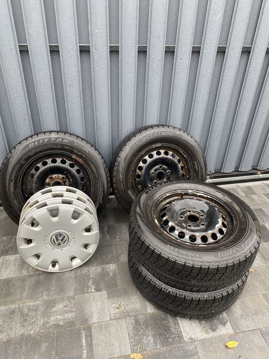 Зимові шини Bridgestone Blizzak VRX 195/65 R15