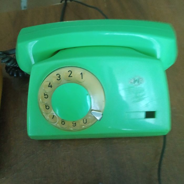 Телефони ретро до колекції або до музею.