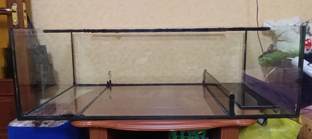 Продам акваріум, тераріум