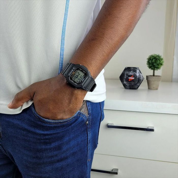 Часы Casio G-Shock G-5600UE-1E ! Оригинал! Фирменная гарантия 2 года.