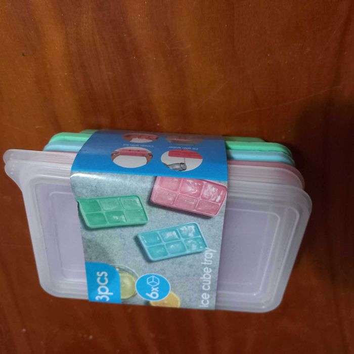 Conjunto de 6 covetes fechadas para cubos de gelo NOVO