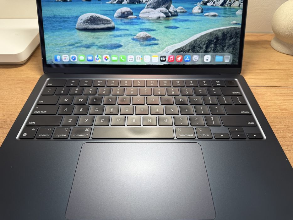 MacBook Air 13’ 2023 M2 16Gb RAM 512Gb SSD Midnight
