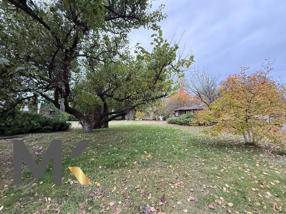 Будинок на першій лінії водосховища. Макарів. 45 соток простору і тиші