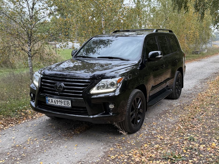 LEXUS LX 570 2015 год
