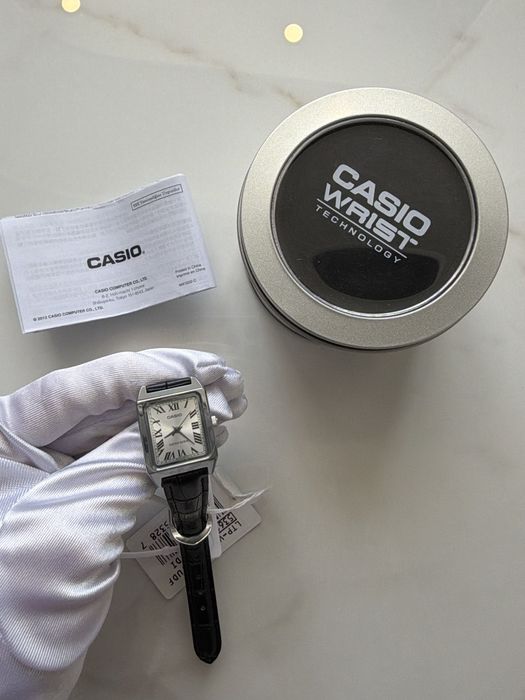 Годинник жіночий  CASIO ОРИГІНАЛ !!!