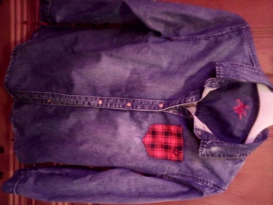 Camisa de ganga menina.