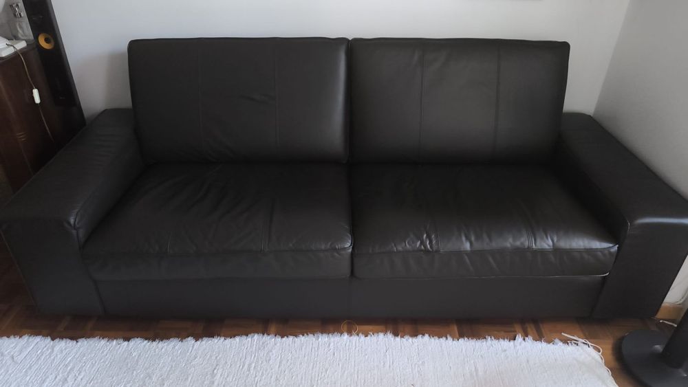 Sofá em pele Preta (módulo 2 pessoas)