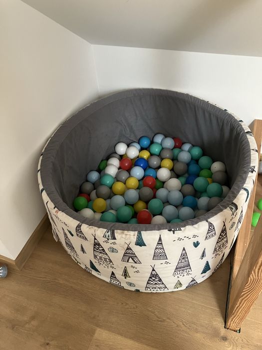 Basen z kulkami (pileczkami)