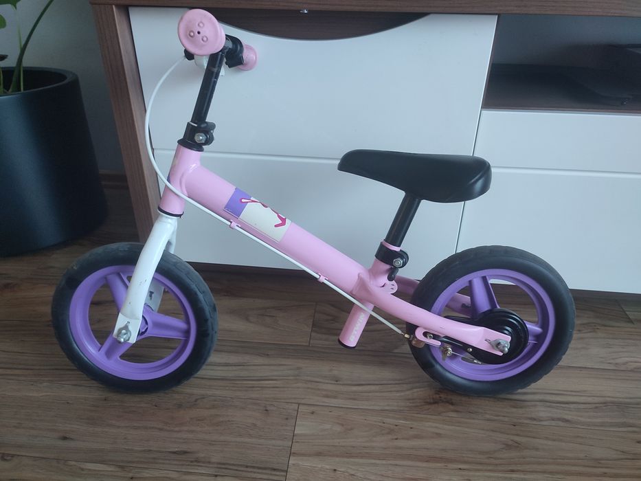 Rowerek biegowy dziewczęcy bitwin