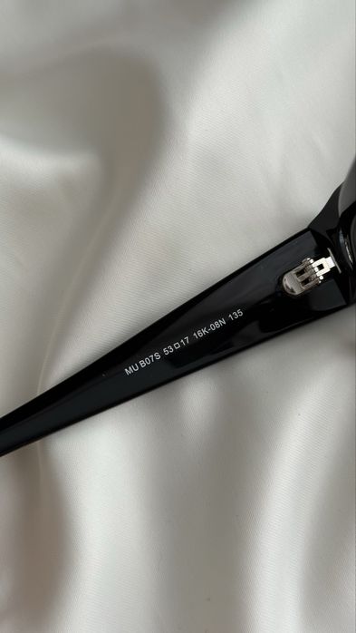 трендові окуляри miu