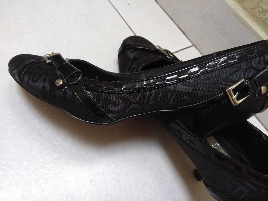 Sapatos senhora pretos 36