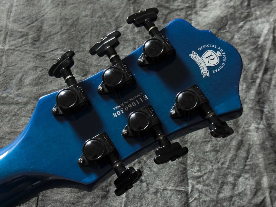 B.C. Rich Mockingbird ST Trans Blue 2006