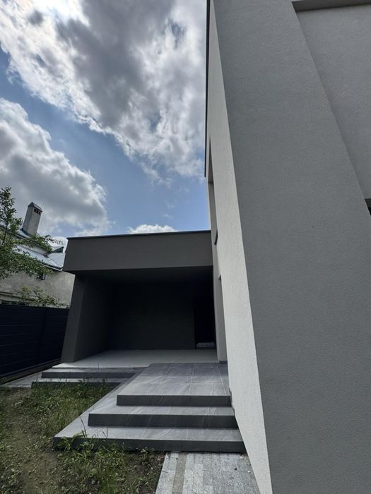 Продаж будиноку Брюховичі ( окремо стоячий) 222 кв. 5,5 сот землі - View 5
