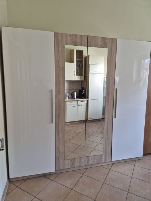 Szafa podwójna biała