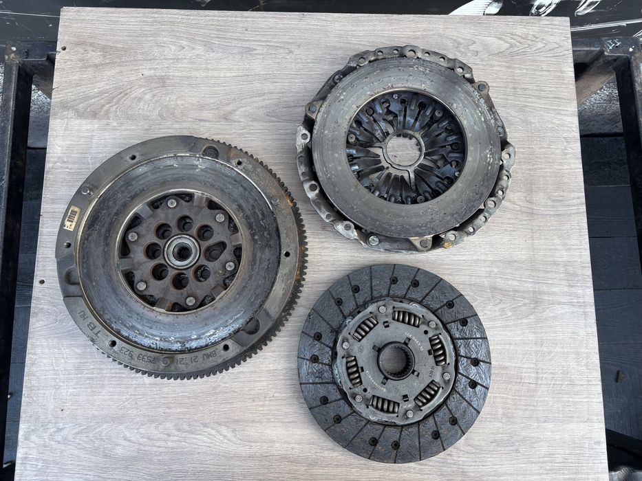 Комплект щеплення БМВ Е60 Е61 Е46 М57н 6 ступка МКПП Маховик Сцеплення