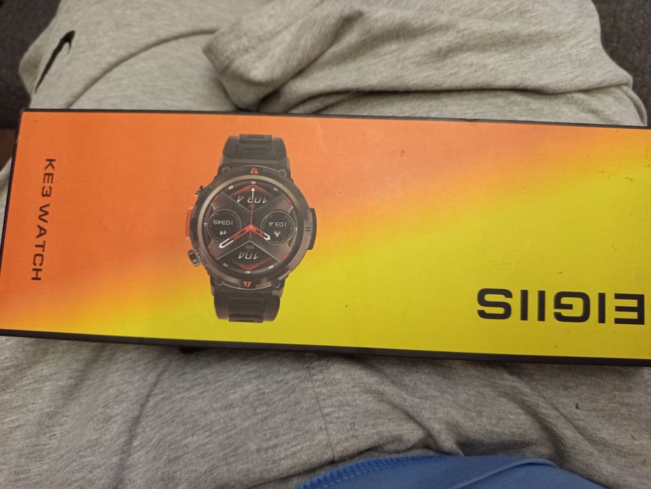 Смарт часы с фонариком