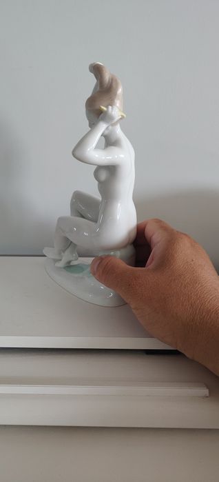 Porcelanowa figurka