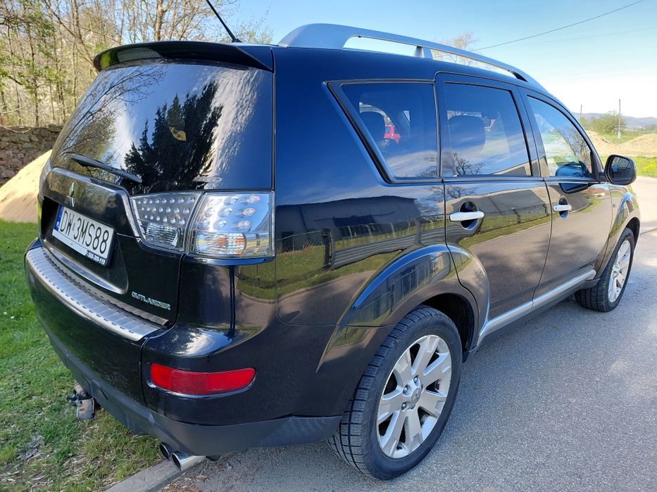 Mitsubishi Outlander 2007r 4x4 10 lat 1wł 7 osób Navi hak